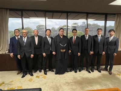 2.27藤青雲関の幕内昇進に伴う市長表敬訪問