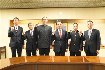 令和8年2月27日（金曜日）第98回選抜高等学校野球大会出場に伴う市長表敬訪問