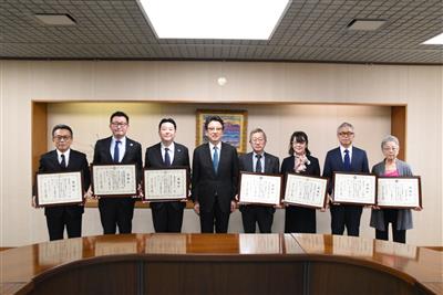 令和8年3月4日（水曜日）「市電緑のじゅうたんサポーター制度」への寄附に伴う感謝状贈呈式