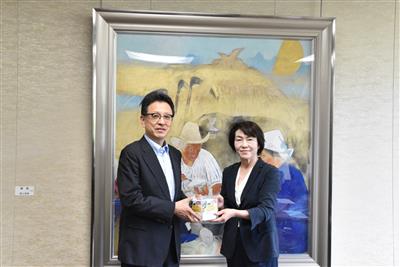 令和8年6月1日（月曜日）株式会社くまもとKDSグループ様からの熊本城災害復旧支援金への寄附金贈呈