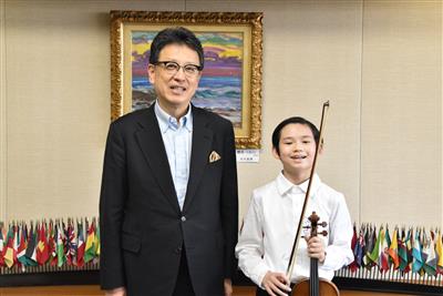 令和8年7月17日（金曜日）岩井天音さん　国際音楽コンクール大賞受賞に伴う表敬訪問