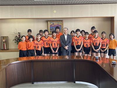 7.23「スミセイVitalityカップJVA第46回全日本バレーボール小学生大会」出場に伴う副市長表敬訪問
