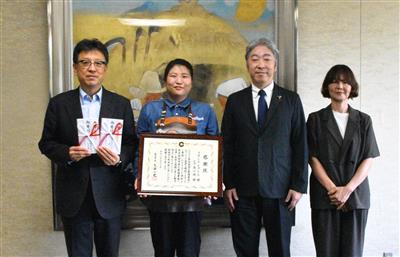 令和8年9月7日（月曜日）スタンドビアとら様・ビア友一同様、ビアレストランオーデン様による熊本城復元整備基金への寄附金贈呈